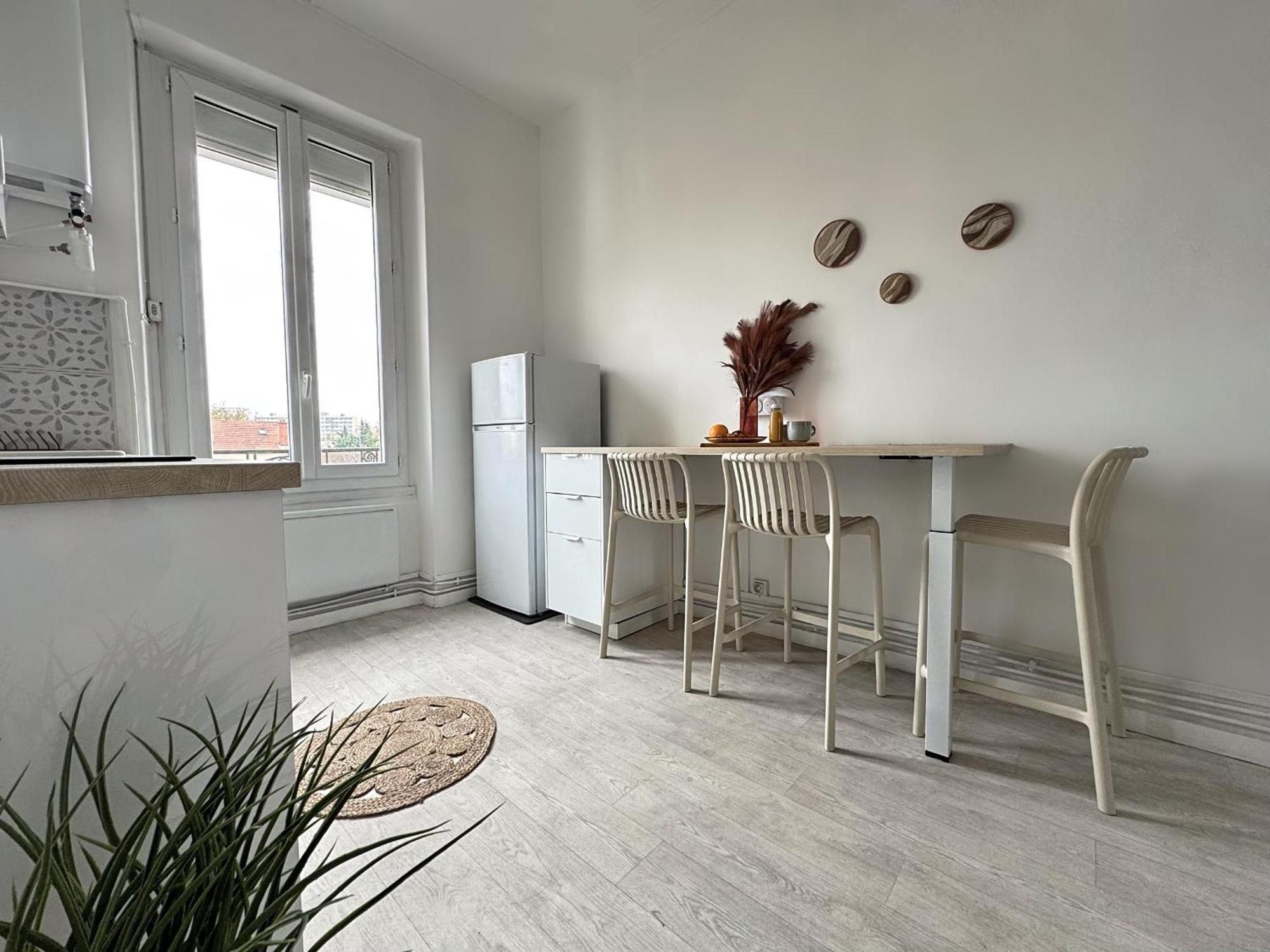 Suite Falso Villeurbanne Buitenkant foto